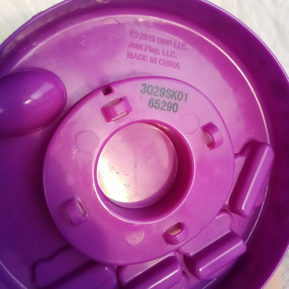 Dreamworks Trolls World Tour Pink Poppy Rainbow Hair Styling Head toy - Picture 5 of 6